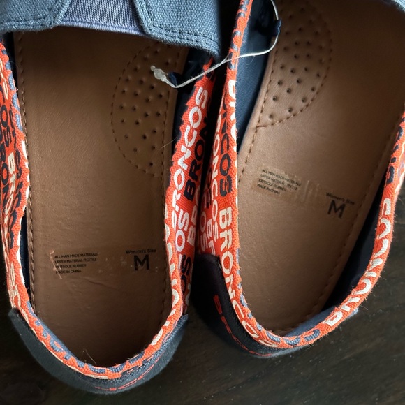 Women's FOCO NFL Denver Broncos Slip On Sneakers Canvas Shoes Size Medium NWT - Picture 7 of 8
